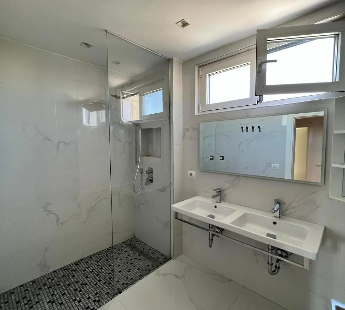 Tirana Loft Living Apartment